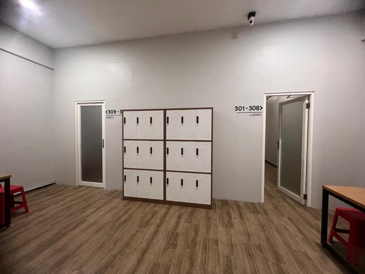 Sleep Studio Hotel City Center Surabaia Exterior foto