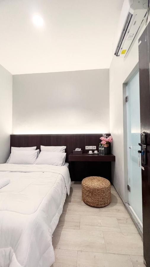 Sleep Studio Hotel City Center Surabaia Exterior foto