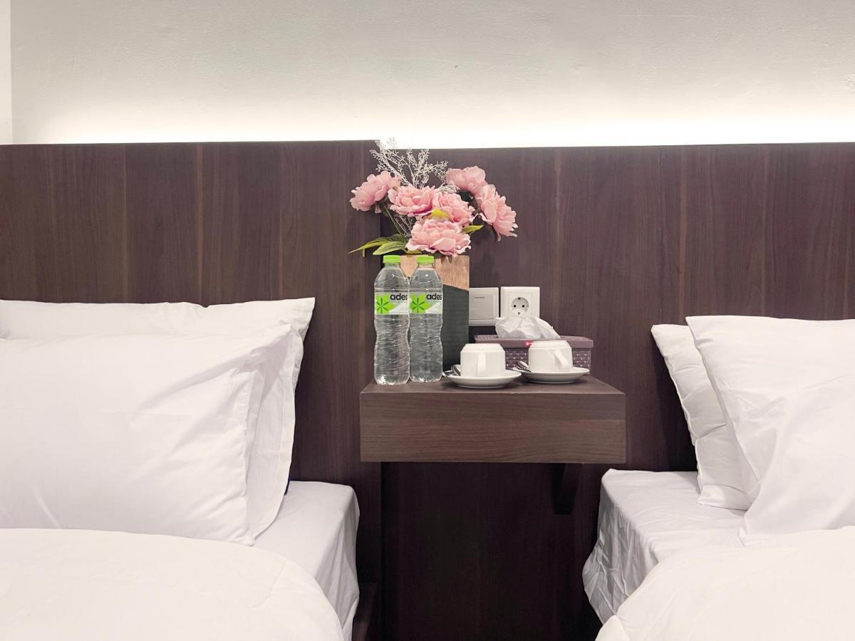 Sleep Studio Hotel City Center Surabaia Exterior foto